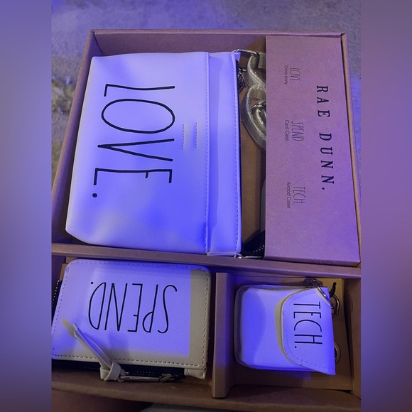 Brand New Rae Dunn matching purse set - Picture 1 of 1